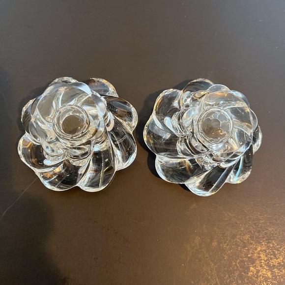 Pair of Crystal Glass Candlesticks in a Floral Design - Picture 4 of 13